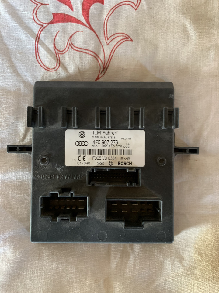 Разряжается аккумулятор из за сигнализации audi a5 2008. Блок комфорта audi a6 c5. Блок комфорта ауди а6. Блок комфорта а6 с6. 8.