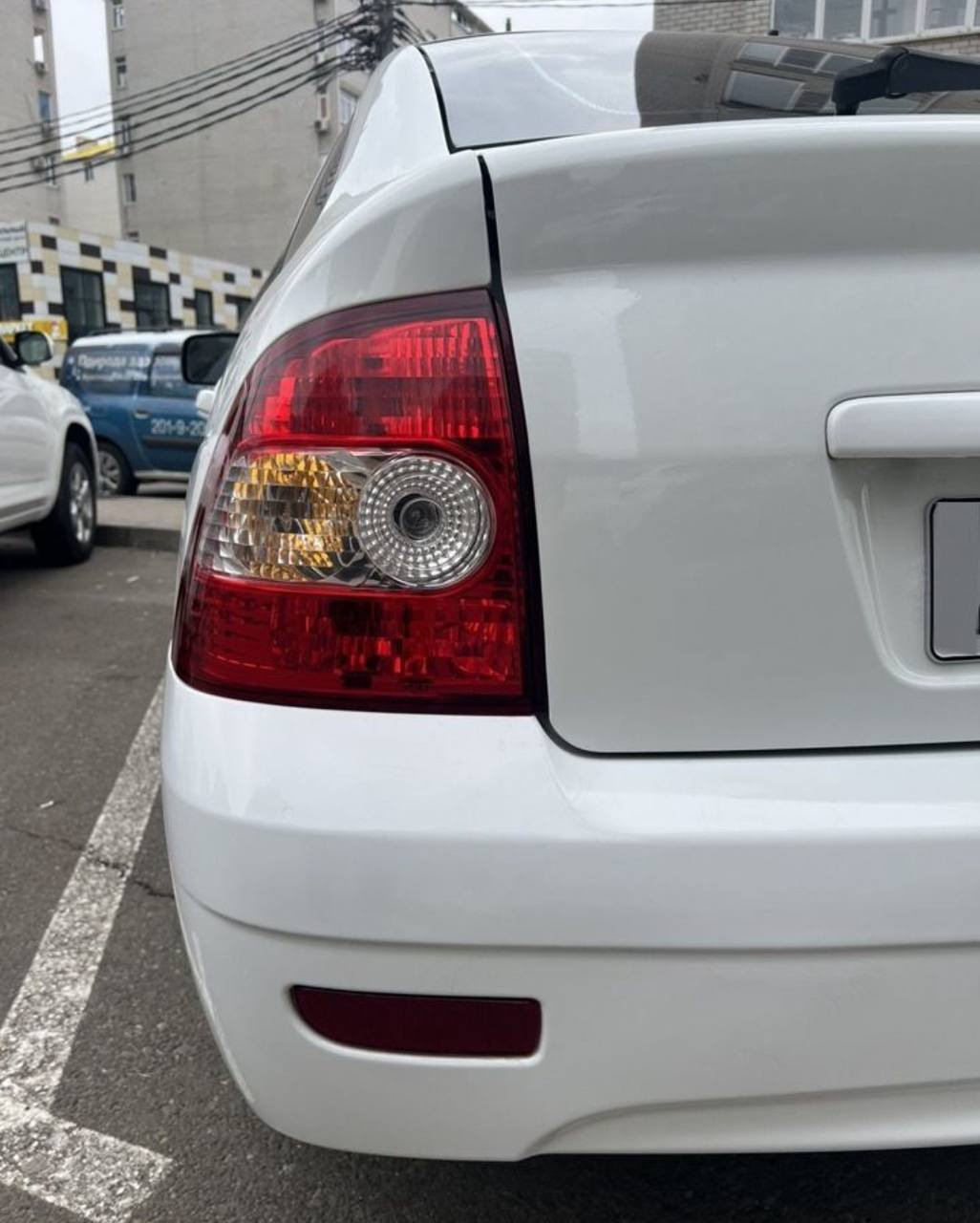 На Приоре после выжима сцепления очень медленно падают обороты перед ...