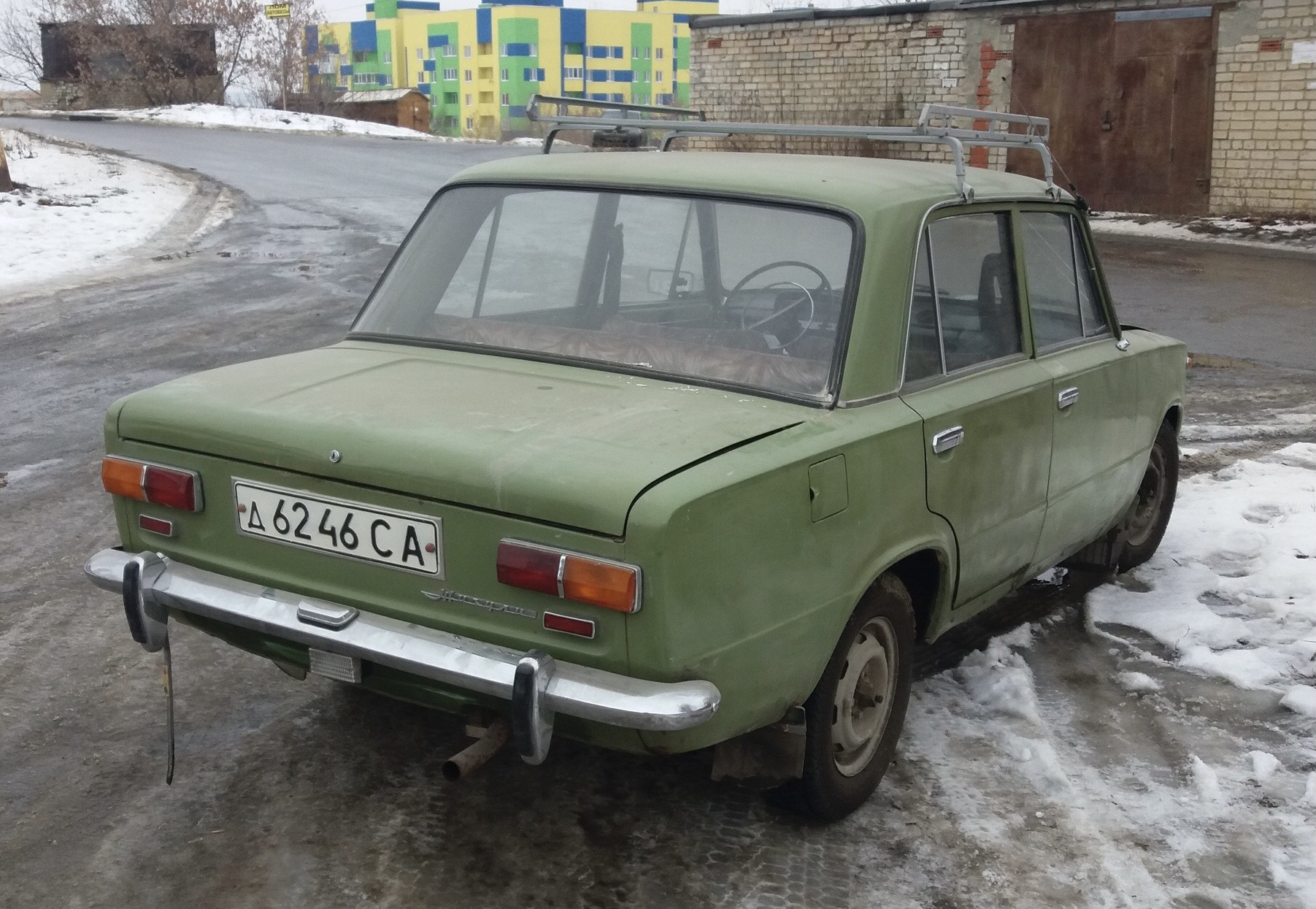 Авито саратовская ваз. Почем стоят машины. Автомобильная краска в банках Карачаево Черкесия 1993 год. Лады почем они стоят бэушные. Сколько стоила машина Лада тройка в 1978 году.