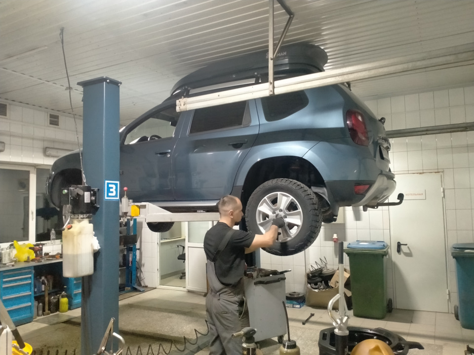 Сайлентблоки задней подвески — Renault Duster (1G), 2 л, 2015 года ...