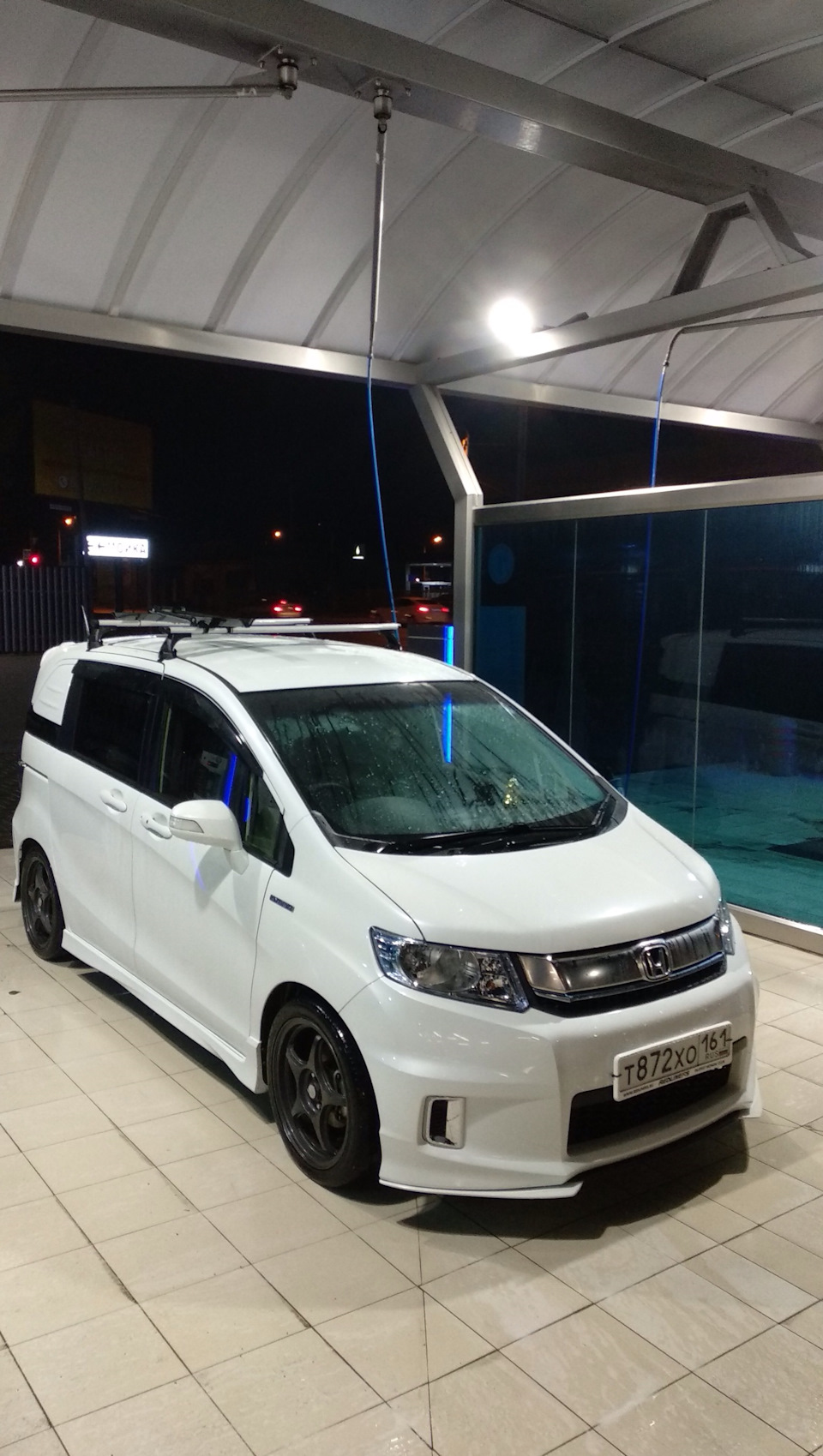 Автобус уехал . — Honda Freed (1G), 1,5 л, 2014 года | продажа машины |  DRIVE2