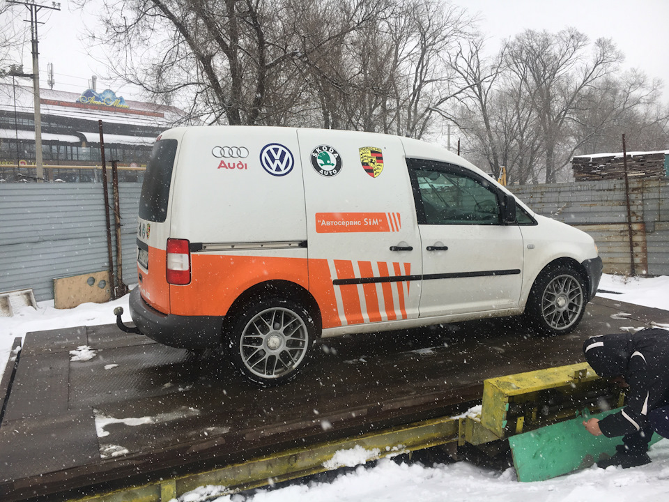 Взвешивание авто — Volkswagen Caddy (3G), 1,8 л, 2005 года | наблюдение ...