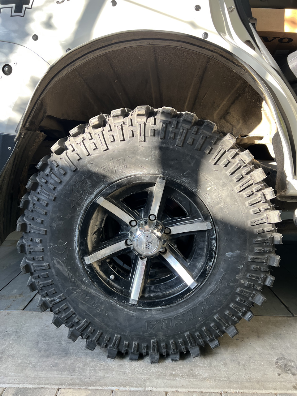 Злая МТ резина Lakesea Xterrain MUD 35/10.5/r16 — Mitsubishi Pajero ...