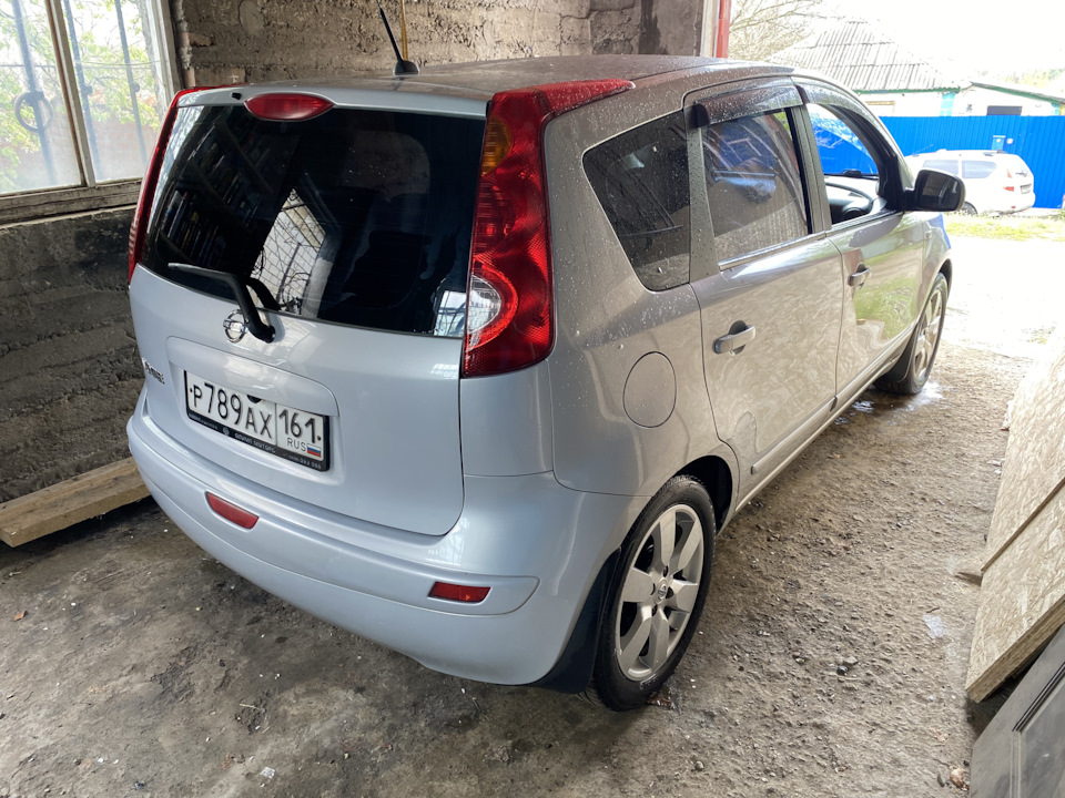 Фото в бортжурнале Nissan Note (1G)