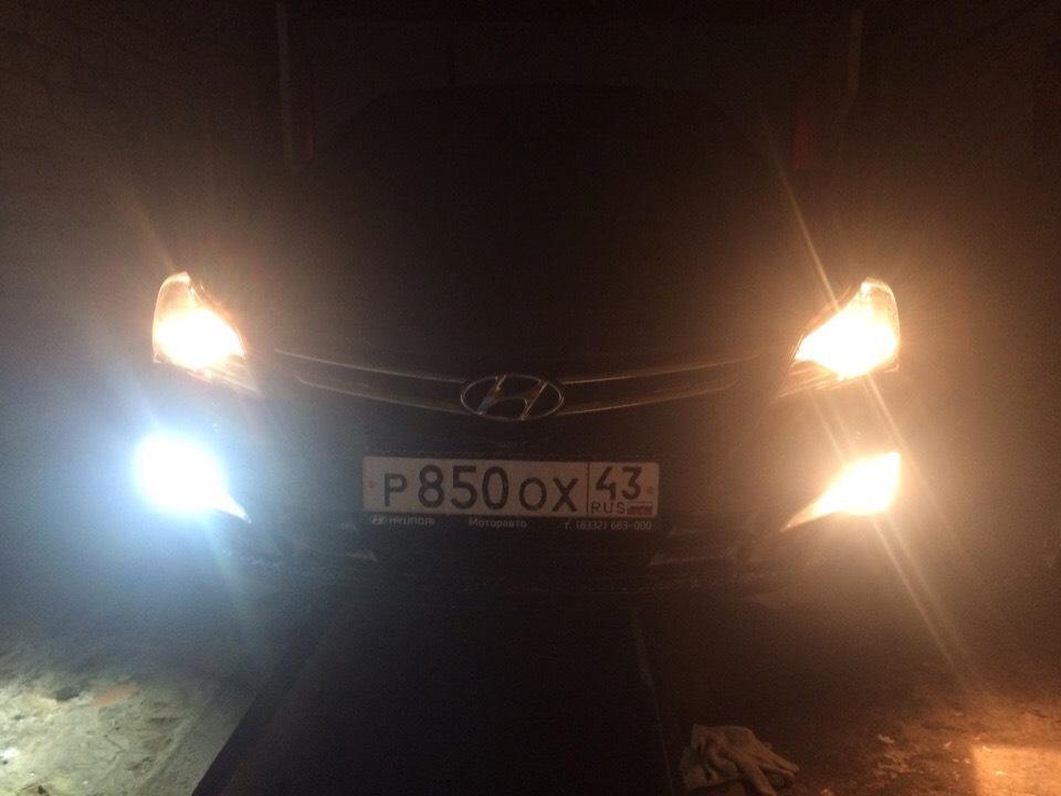 Замена ламп в ДХО и габаритах — Hyundai Solaris (1G), 1,4 л, 2015 года ...