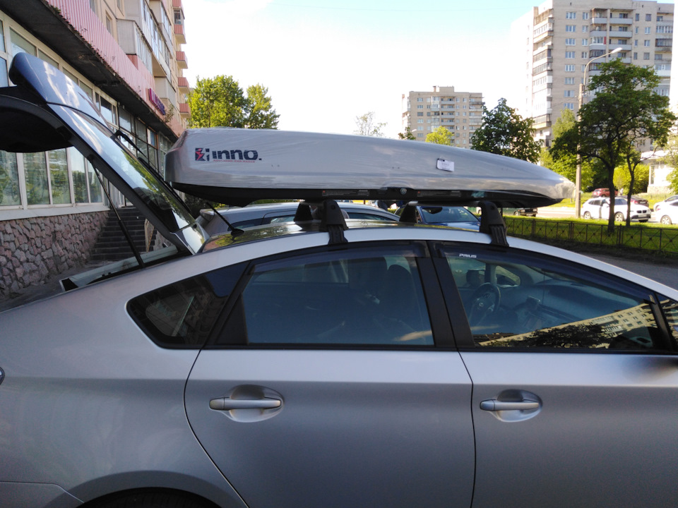 Теперь выставляю максимально назад (потом уже немного иначе делал) и закрепляю. Кстати, ещё одно приятное отличие 16го от 14го: здесь крепление — быстросъемные крабы, а там были скобы с барашками — Toyota Prius (30)