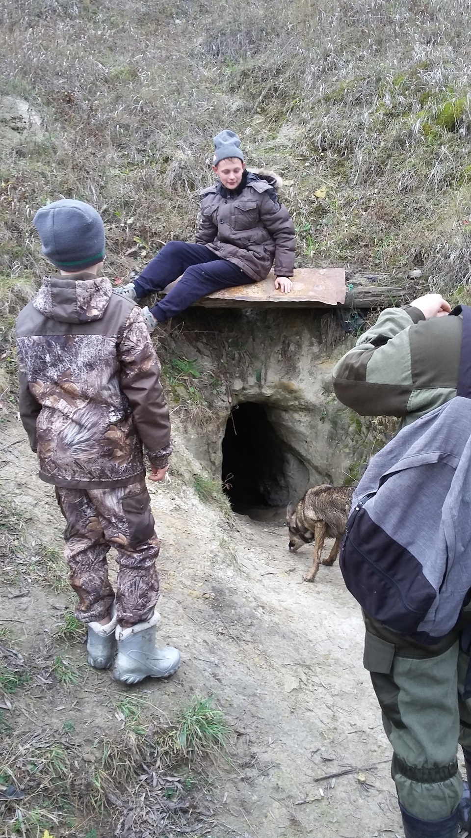 араповские пещеры в тульской области история. h AAAgC8seA 960. араповские пещеры в тульской области история фото. араповские пещеры в тульской области история-h AAAgC8seA 960. картинка араповские пещеры в тульской области история. картинка h AAAgC8seA 960. Для поездки мы выбрали День России с расчётом на то, что поток желающих спуститься под землю будет послабее. И действительно первые полчаса мы были под землёй совершенно одни. А потом подъехали ещё две машины, одна из которых была из 123 региона. Вот это да! Из Краснодарского края люди приехали. араповские пещеры в тульской области история. h AAAgC8seA 960. араповские пещеры в тульской области история фото. араповские пещеры в тульской области история-h AAAgC8seA 960. картинка араповские пещеры в тульской области история. картинка h AAAgC8seA 960. Для поездки мы выбрали День России с расчётом на то, что поток желающих спуститься под землю будет послабее. И действительно первые полчаса мы были под землёй совершенно одни. А потом подъехали ещё две машины, одна из которых была из 123 региона. Вот это да! Из Краснодарского края люди приехали.