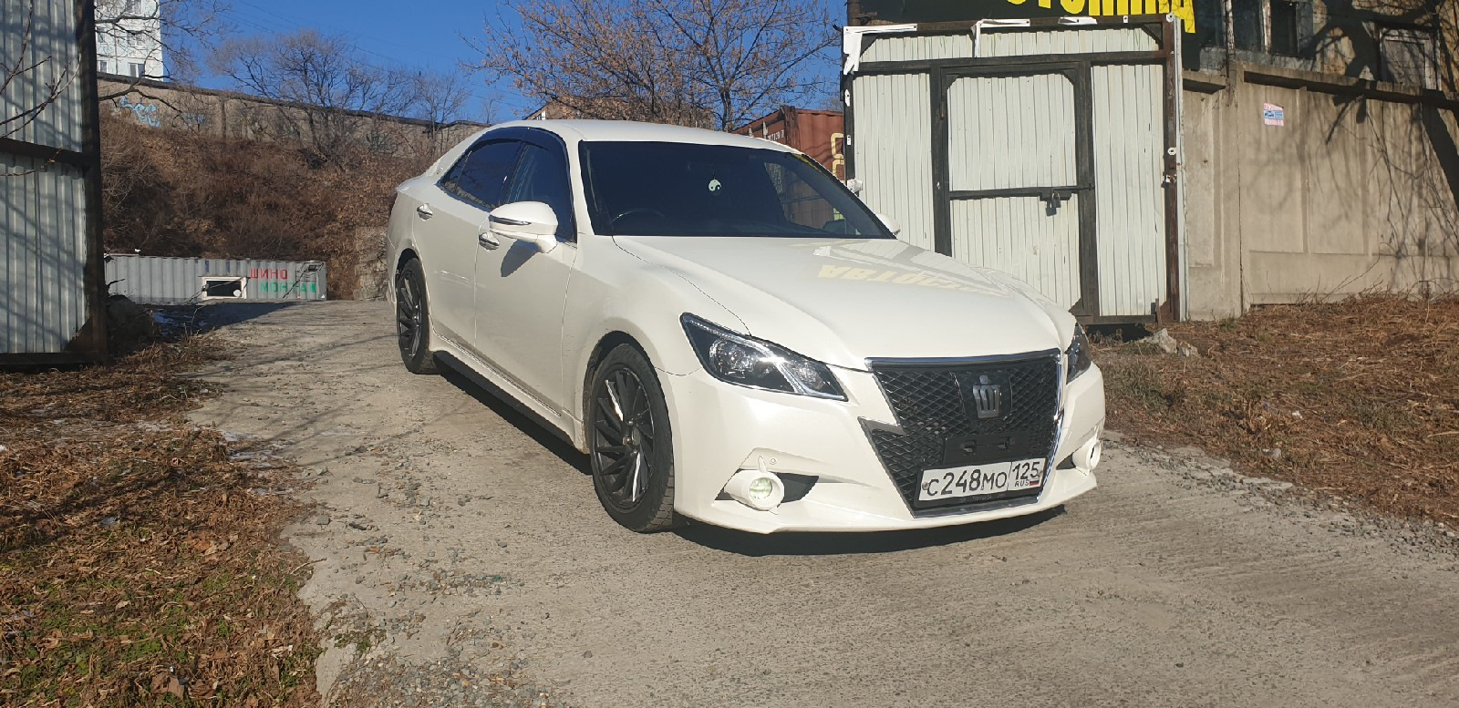 Краун 210 кузов. Toyota Crown 210 кузов. Тойота Краун 210 драйв. Crown 210 Якутск. Краун 210 кузов фото.