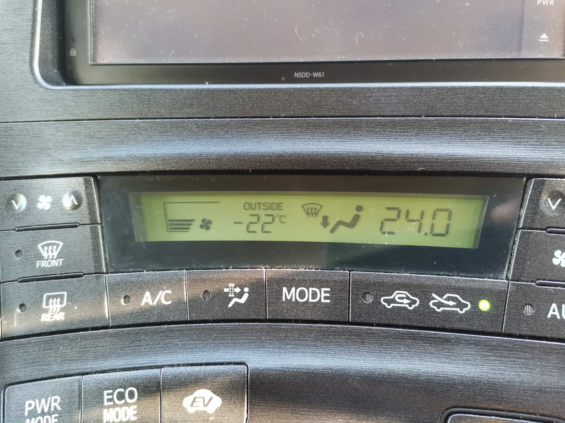 outside temp — Toyota Prius (30), 1,8 л, 2010 года | электроника | DRIVE2