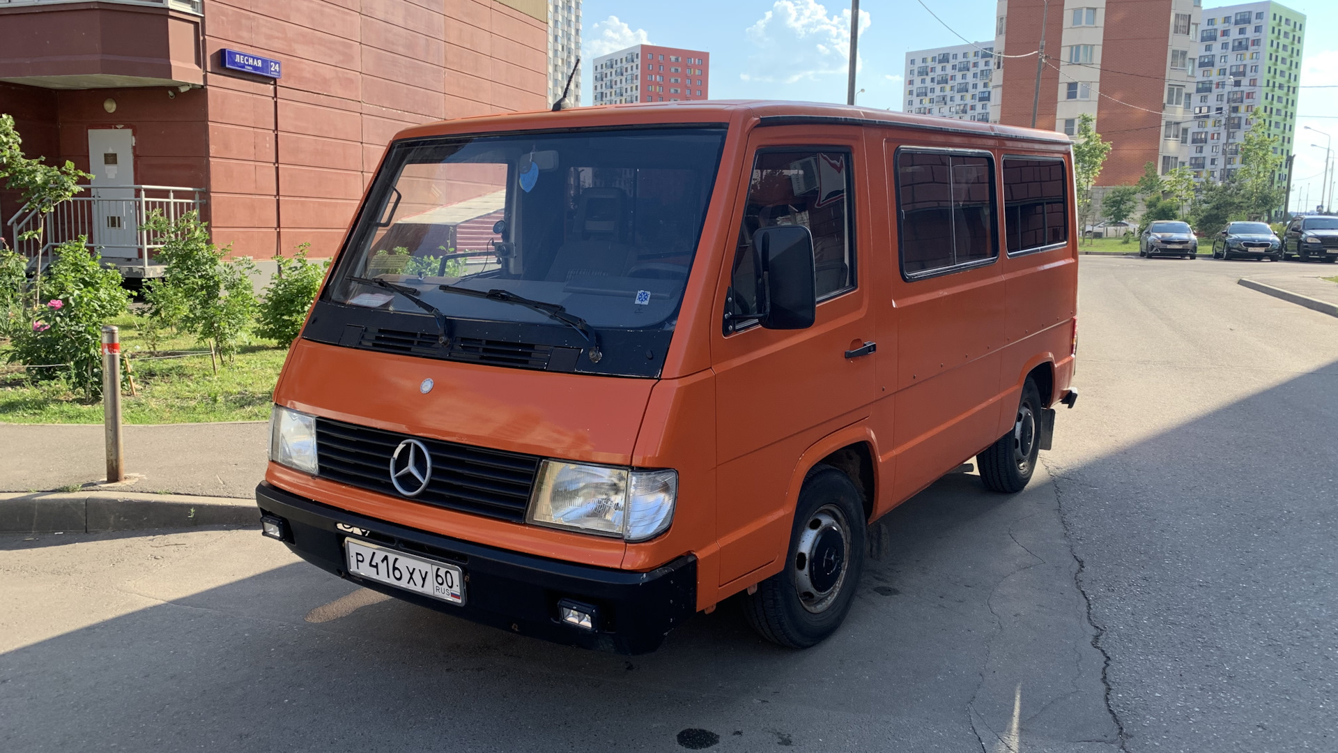 Mercedes Benz mb100 2 4 РњРў