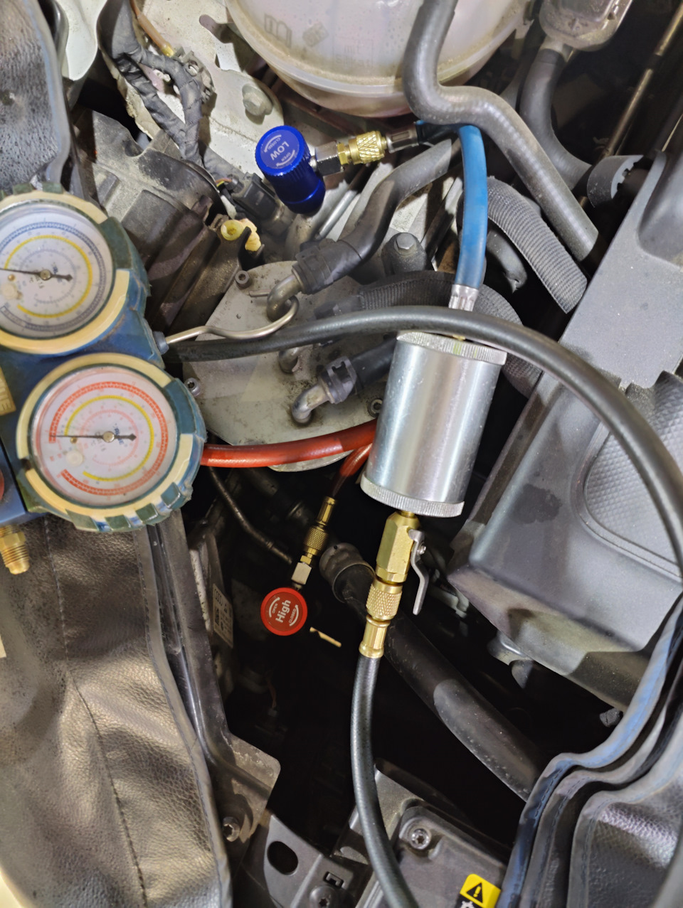 Заправка фреона. Замена 1234 на 134! — Volkswagen Golf Variant (Mk7), 1 ...