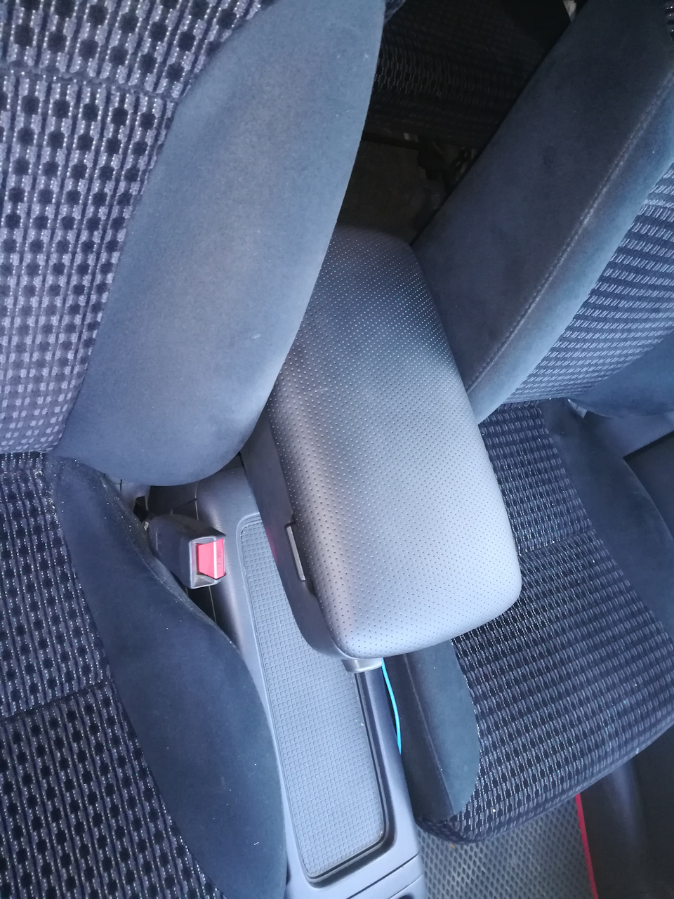 Купить Сиденья Хонда Стрим