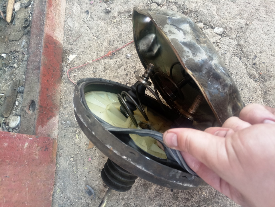 Вакуумный усилитель — Lada 2114, 1,5 л, 2006 года | своими руками | DRIVE2