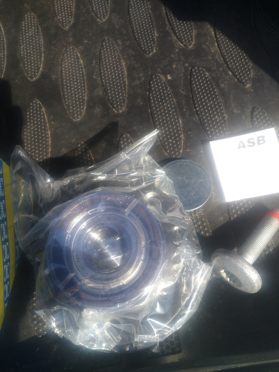 Задние ступичные подшипники — Volkswagen Passat Variant (B6), 1,9 л ...