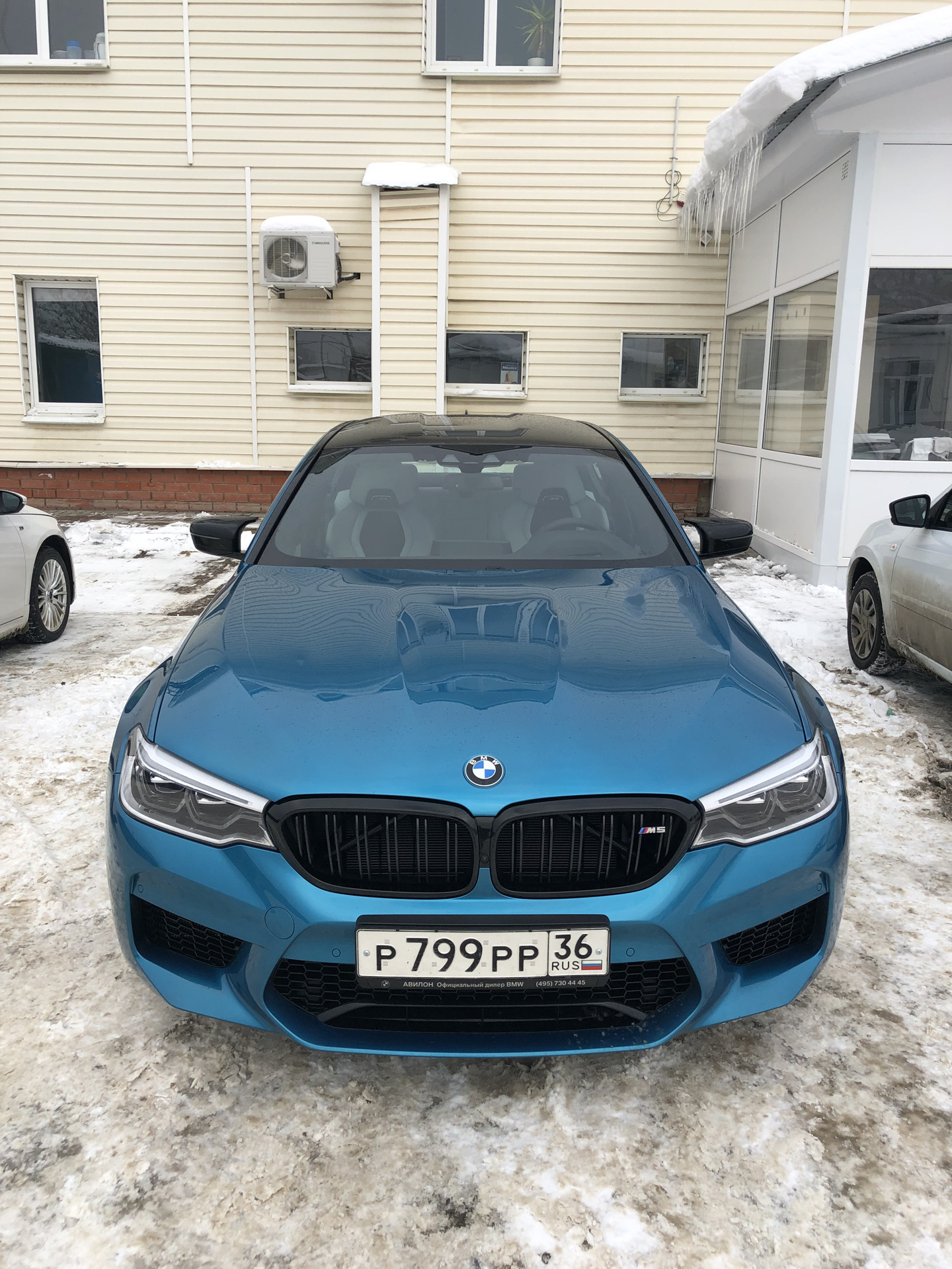 BMW m5 Snapper Rocks Blue