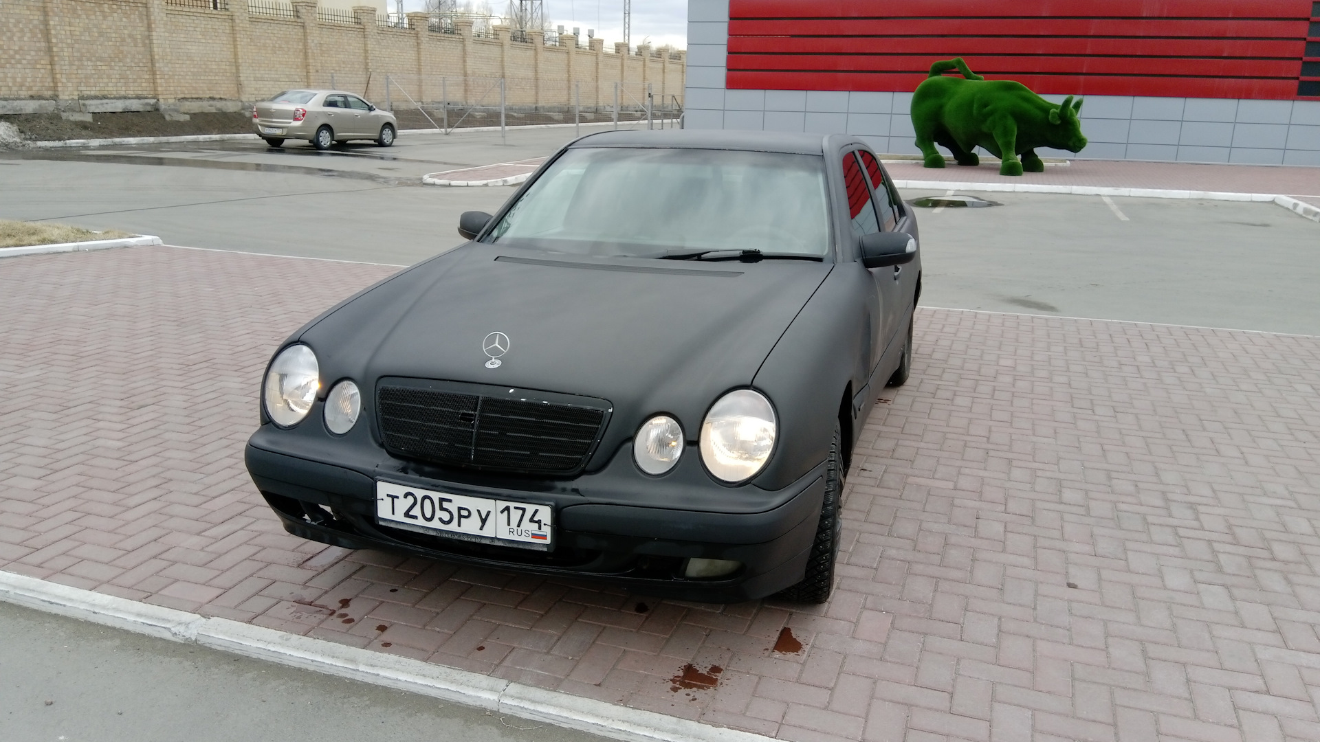 Mercedes-Benz E-class (W210) 2.2 бензиновый 2000 | 