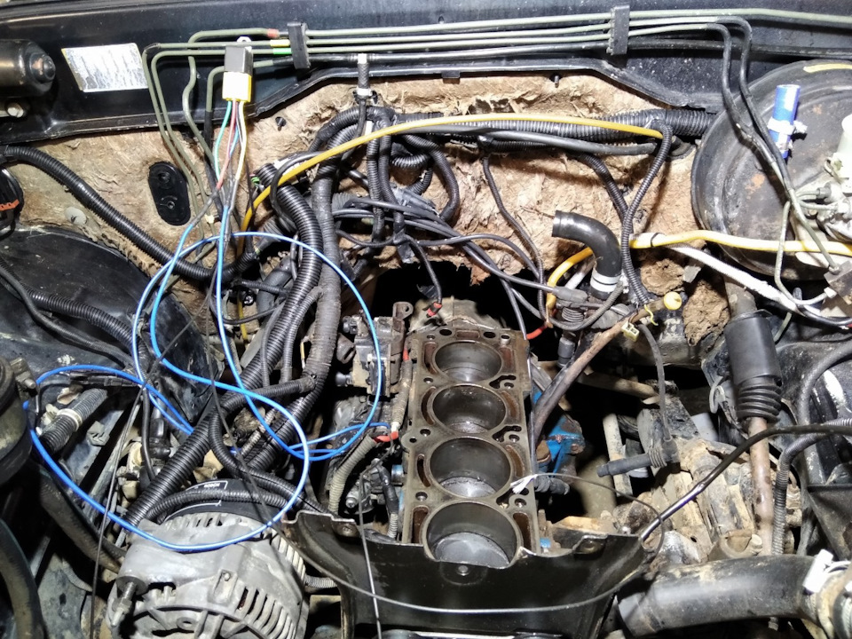 Фото в бортжурнале Opel Frontera A Basic