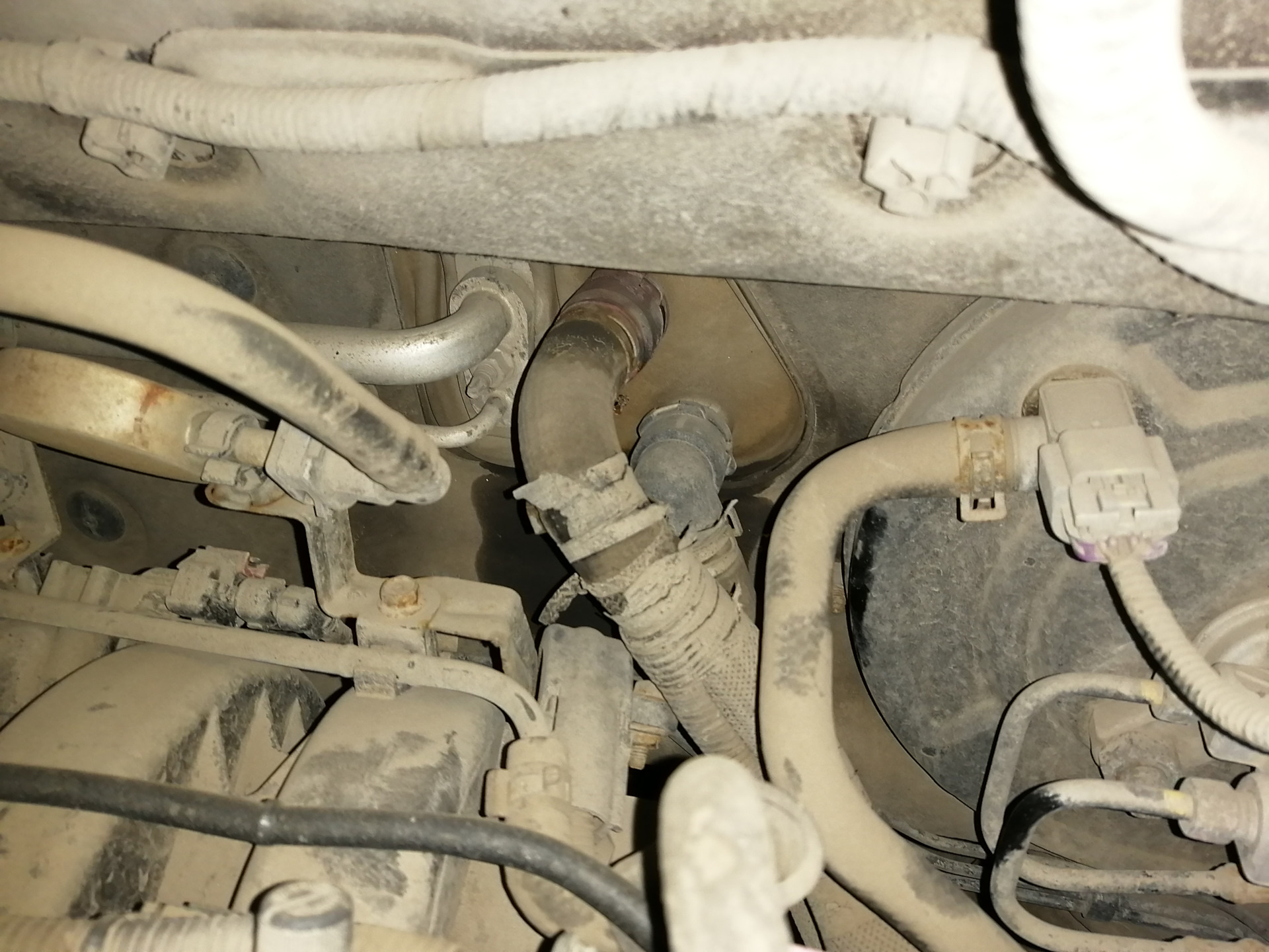 Потек антифриз — Opel Mokka, 1,8 л, 2013 года | поломка | DRIVE2