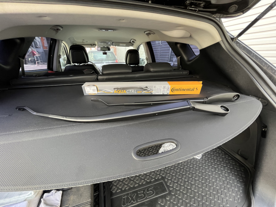 Замена лобового стекла и покраска поводков дворников. — Hyundai ix35, 2 ...