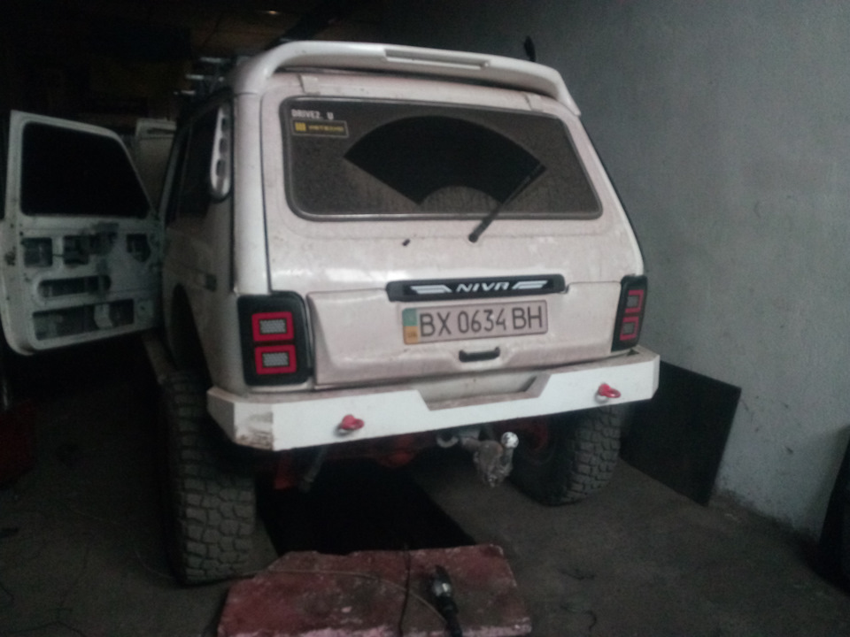 Задние диодные фонари и подсветка номера на ниву — Lada 4x4 3D, 1,7 л ...