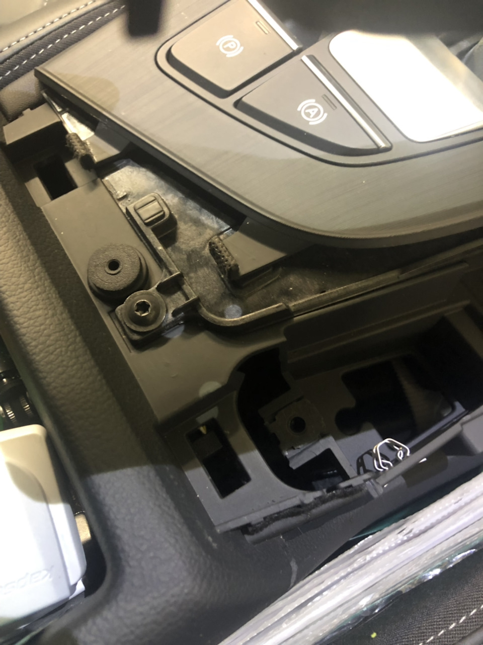 Фото в бортжурнале Audi A4 (B9)