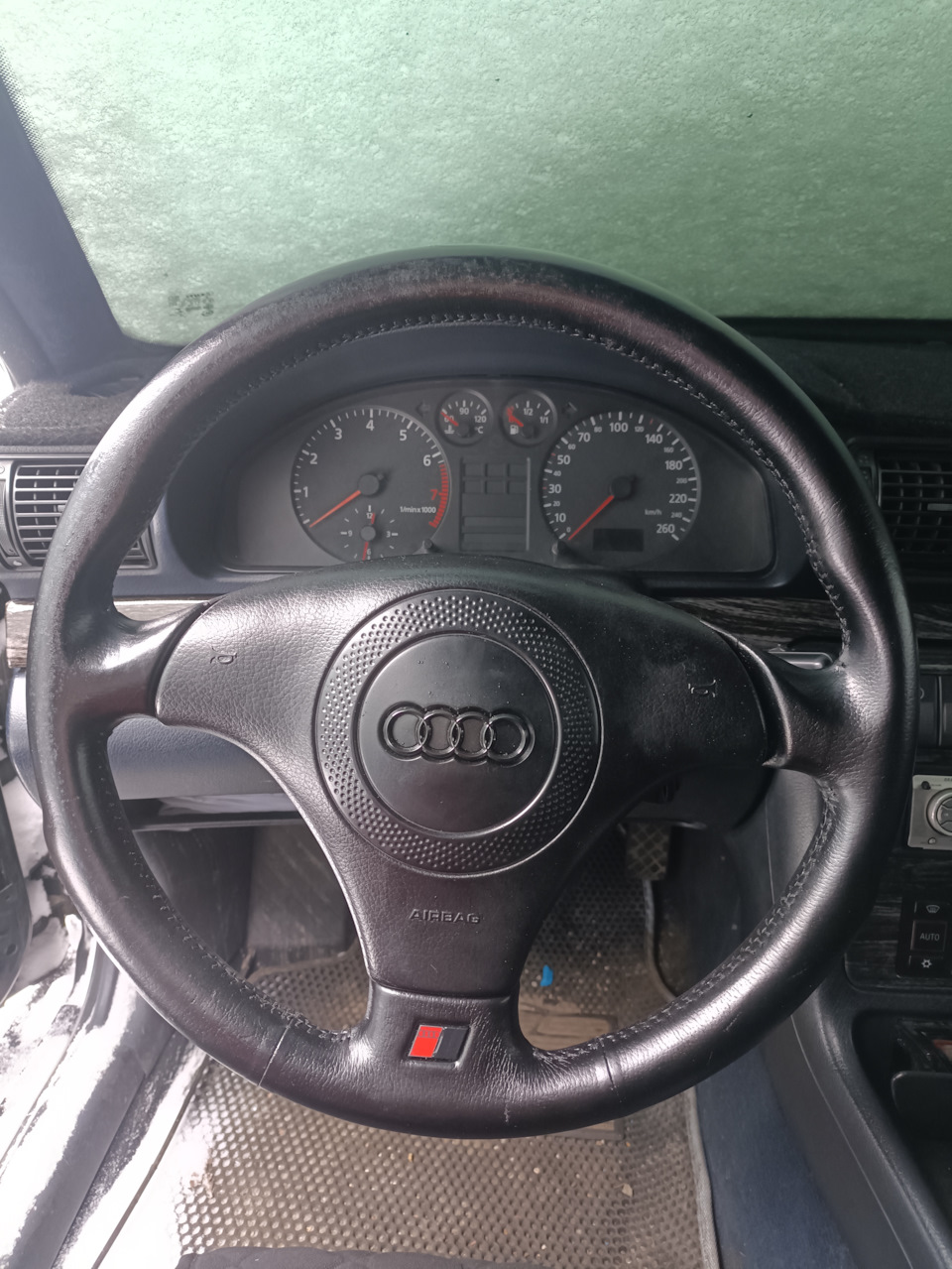 значок на руль — Audi A4 (B5), 2,8 л, 1998 года | стайлинг | DRIVE2