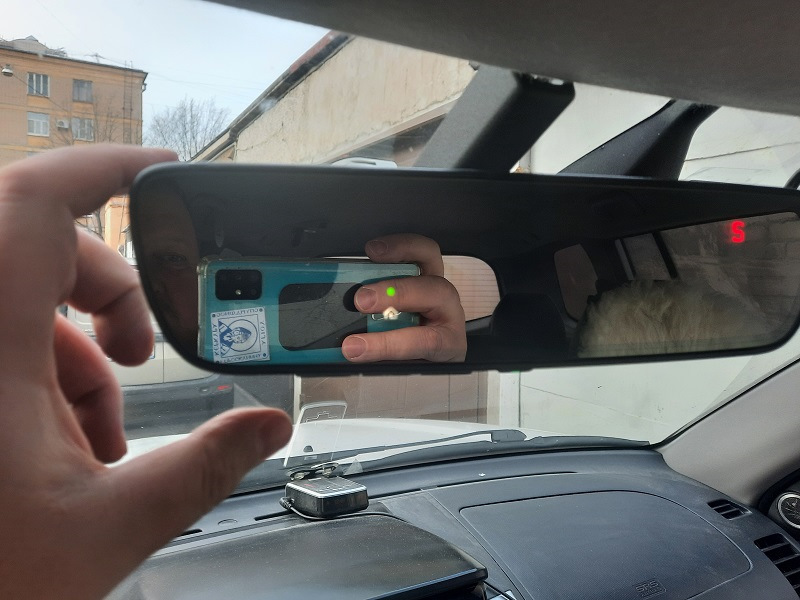 Заменил салонное зеркало на безрамочное с компасом и HomeLink ...