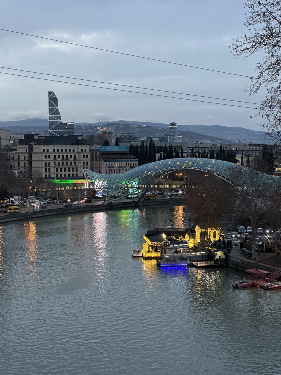 Фото в бортжурнале Audi 80 (B4)