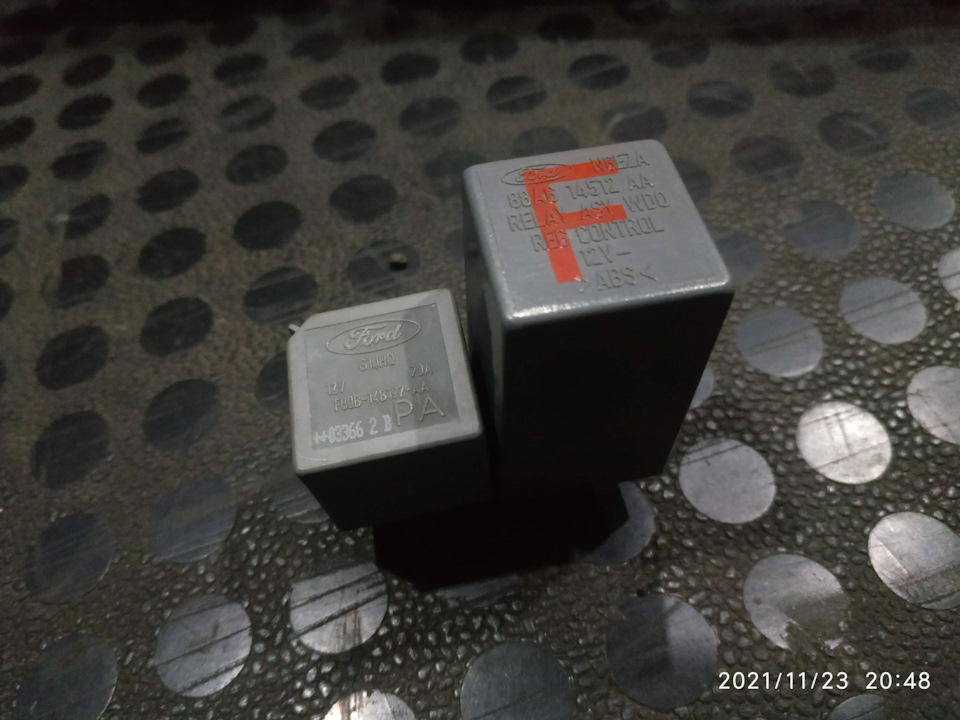 Отключаем омыватели фар - Ford Focus II Hatchback, 2 л, 2007 года своими руками 
