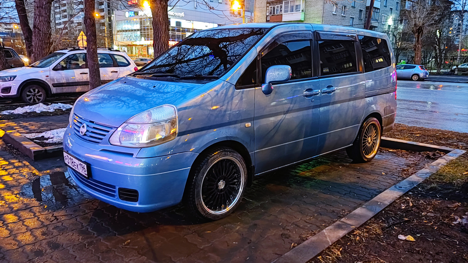 Nissan Serena Mk II (C24) 2.0 бензиновый 2003 | на DRIVE2