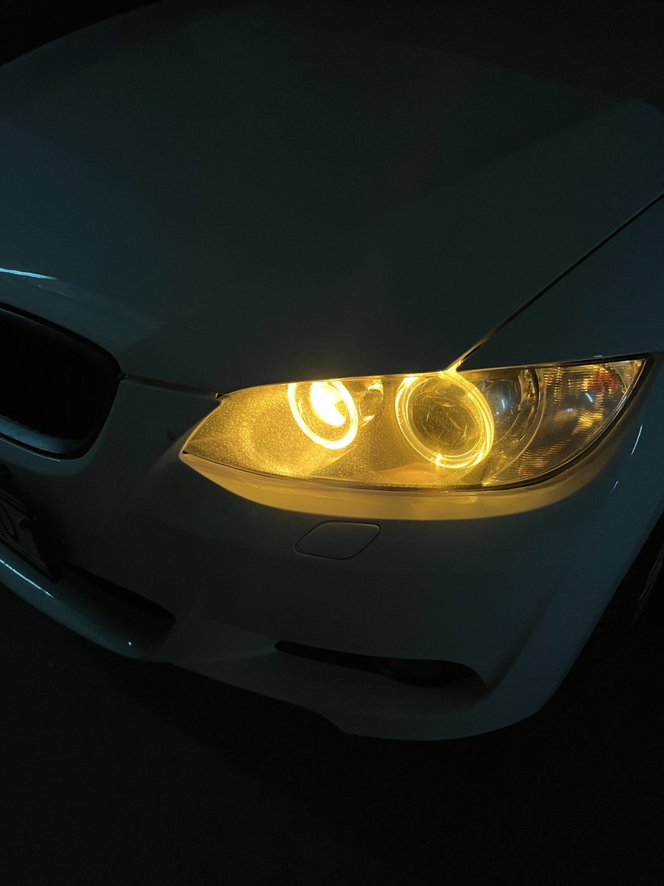 Замена лампочек в ангелах — BMW 3 series Coupe (E92), 2 л, 2009 года ...