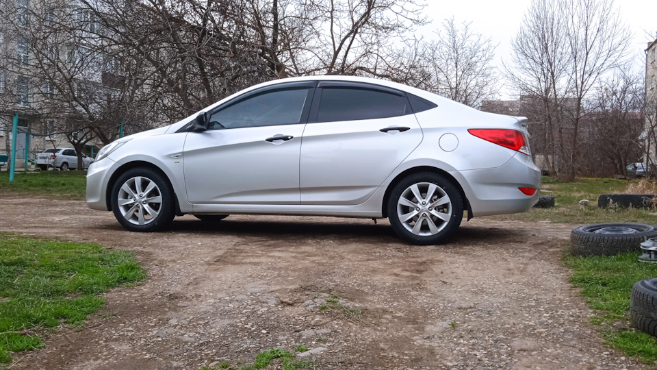 Оригинальные литые 16 диски — Hyundai Solaris, 1,6 л, 2013 года ...