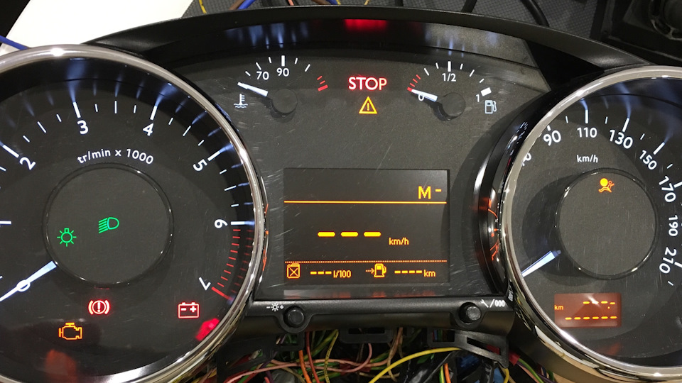 Как снять панель приборов пежо 3008 Peugeot 3008 (1G) 1.6 дизельный 2012 на DRIVE2