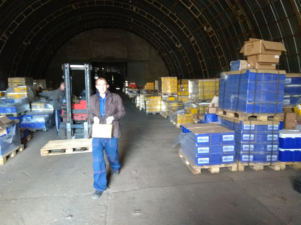 Дом АКБ — Ford Edge (1G)