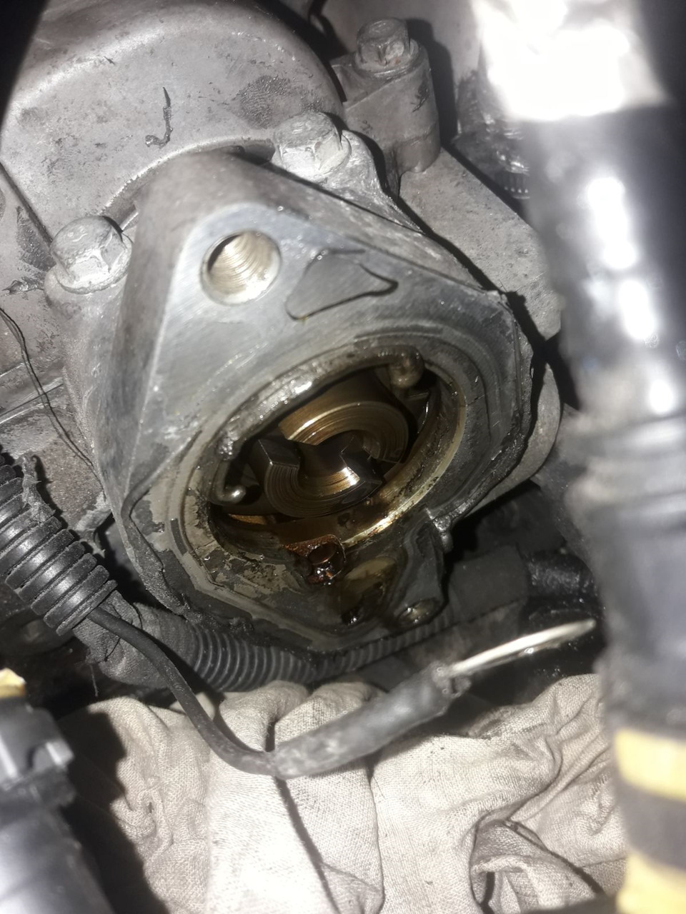 Вакуумный насос Opel/Buick/SAAB A20NHT, A20NFT течь масла — DRIVE2