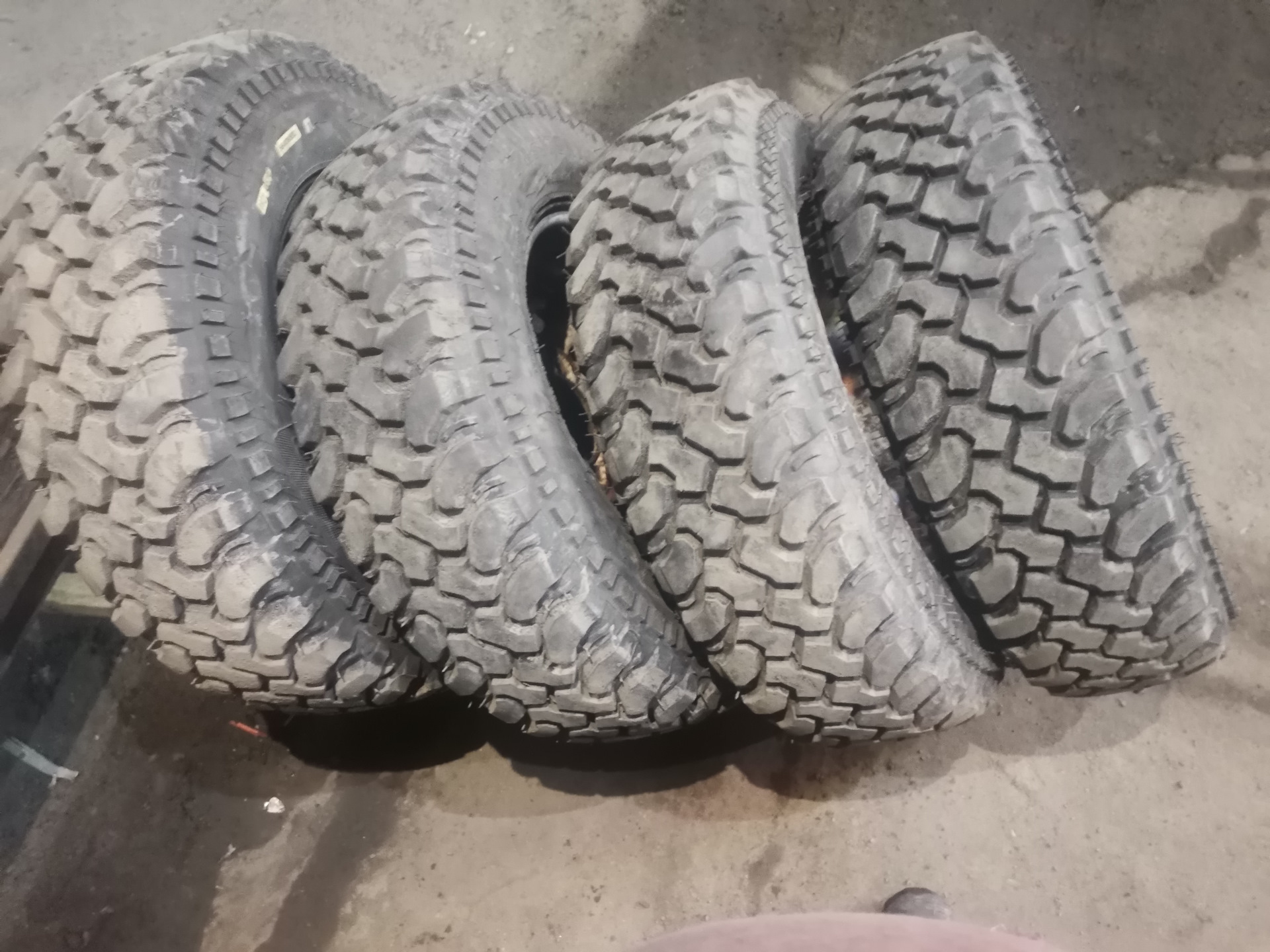 Авито резина на ниву. NORTEC MT-540 225/75 r16. Шины на УАЗ 225/75 r16 Нортек MT-540.