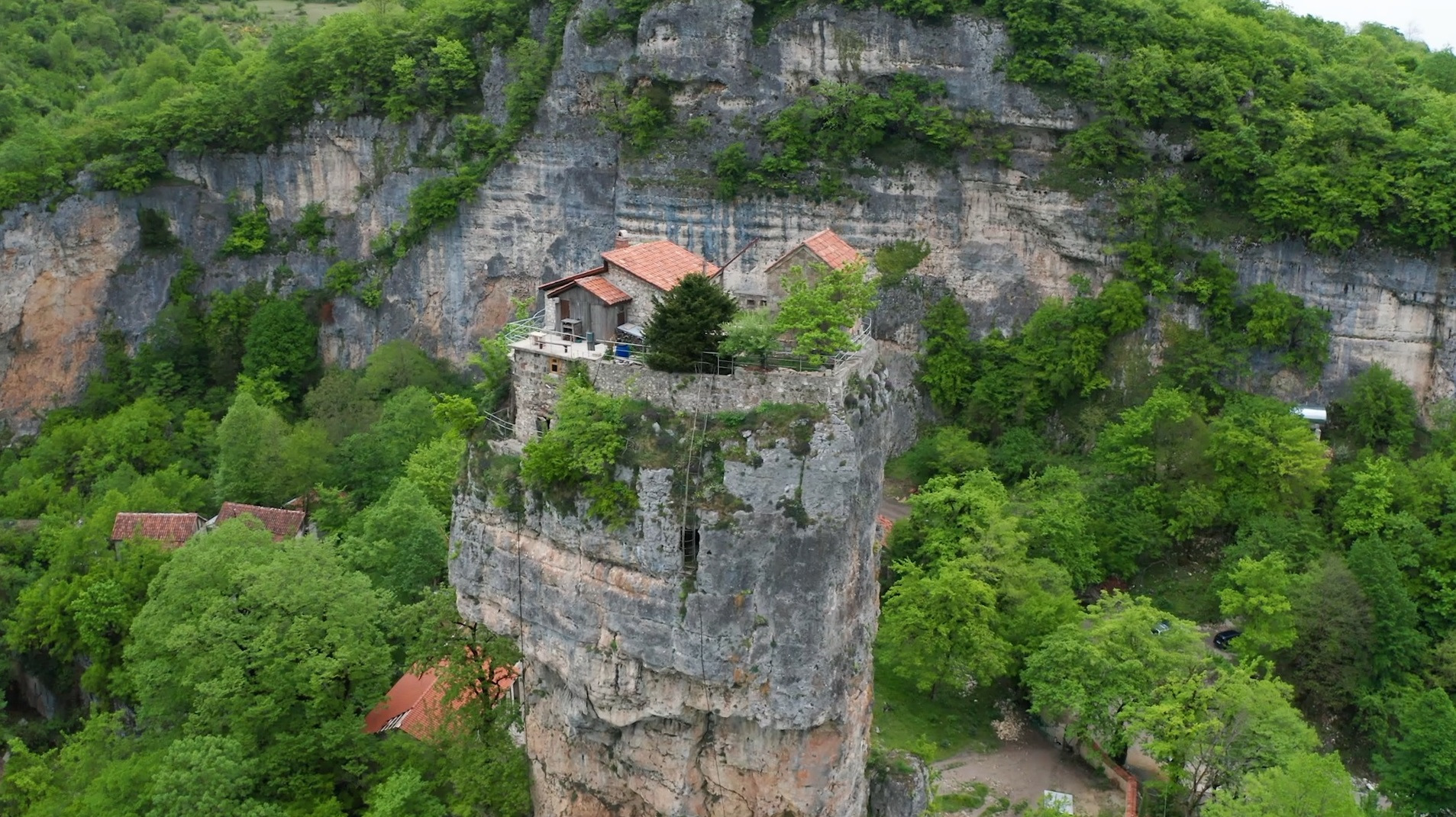 Столп кацхи грузия фото