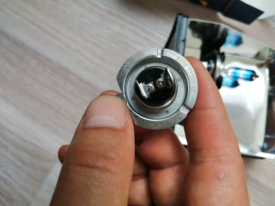 Лампы "Маяк Activ Rally +150%" в головной свет — Lada Приора седан, 1,6 ...