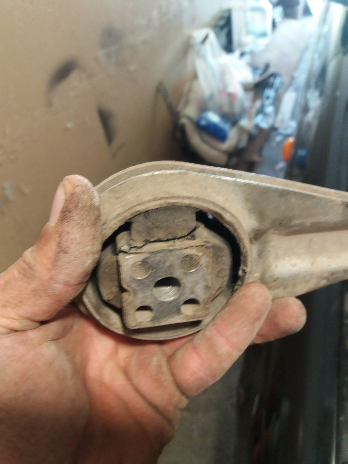 Проблема с падением оборотов при сбросе скорости. Причина найдена ...