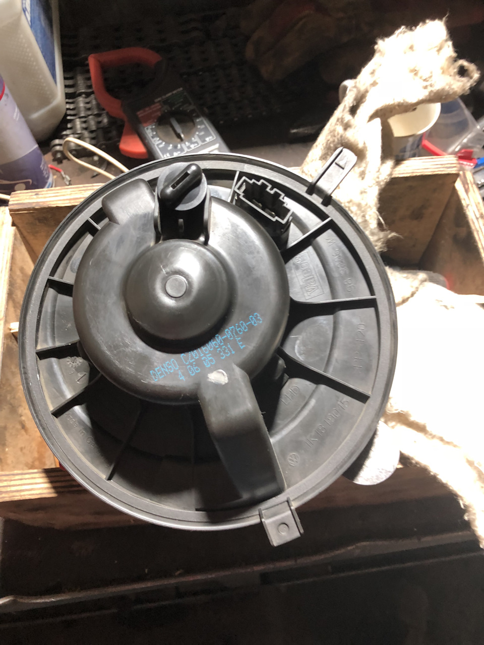 Сверчок в печке — Volkswagen Golf Mk5, 1,6 л, 2005 года | другое | DRIVE2