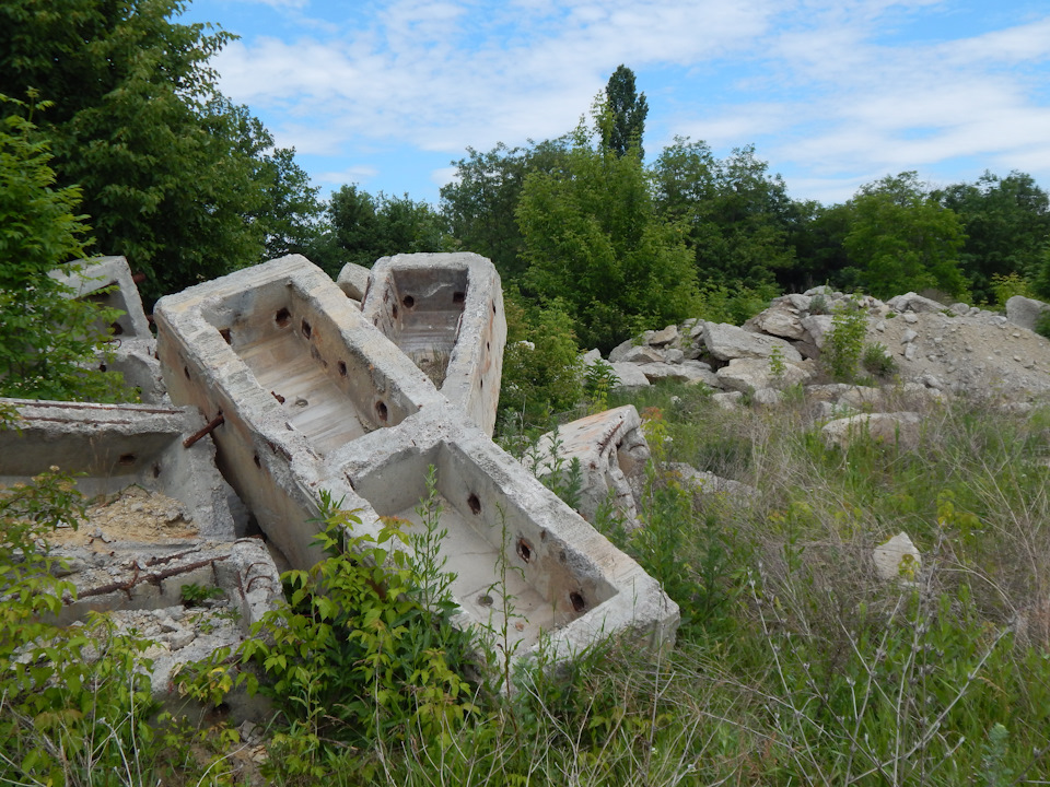 Такие конструкции использовали для облицовки шахты. — Nissan X-Trail II (t31)