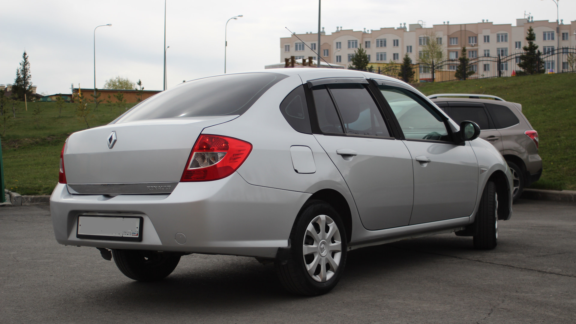 Renault Symbol 1.4 бензиновый 2010 | II на DRIVE2