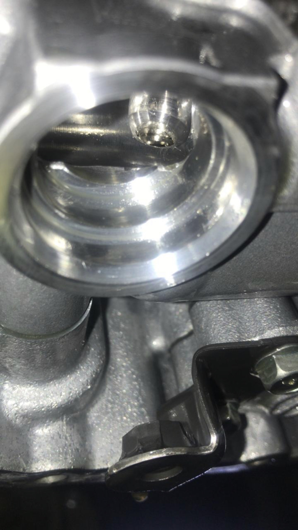 Клапан залип — Nissan Teana (J32)