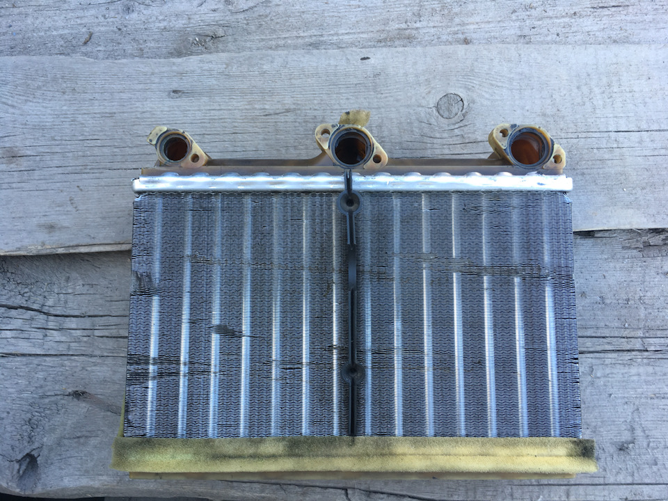 Устранение течи радиатора отопителя — BMW 5 series (E34), 2,5 л, 1995 ...