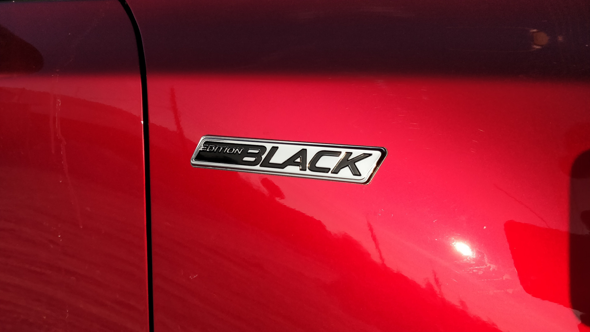 Наклейка оригинал. Шильдик Black Edition Mazda. Шильдики Mazda CX-5. Блэк эдишн шильдик Мазда сх5.