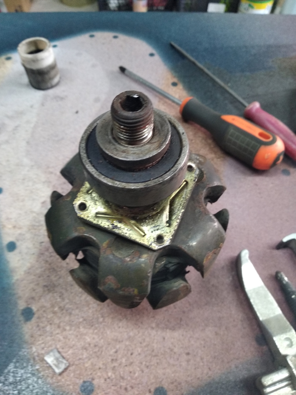 Фото в бортжурнале Audi 100 (C3)