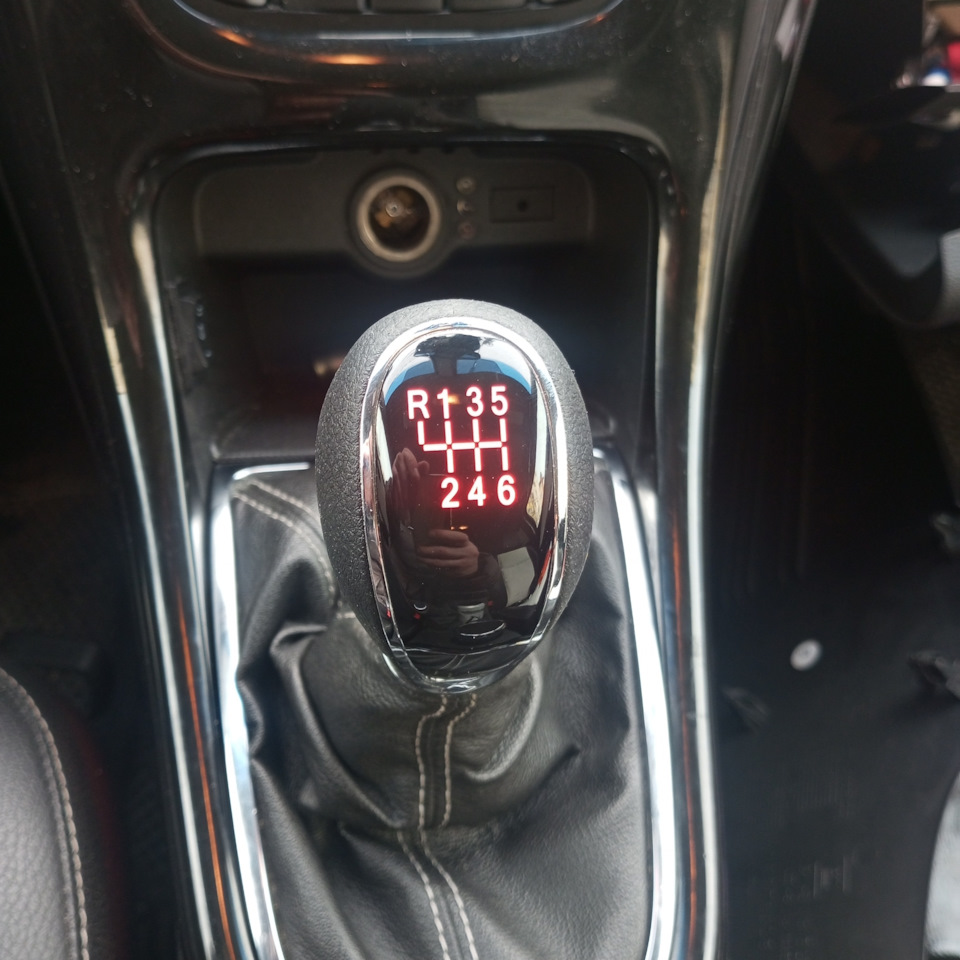 Ручка КПП с подсветкой — Opel Astra J GTC, 1,4 л, 2012 года ...