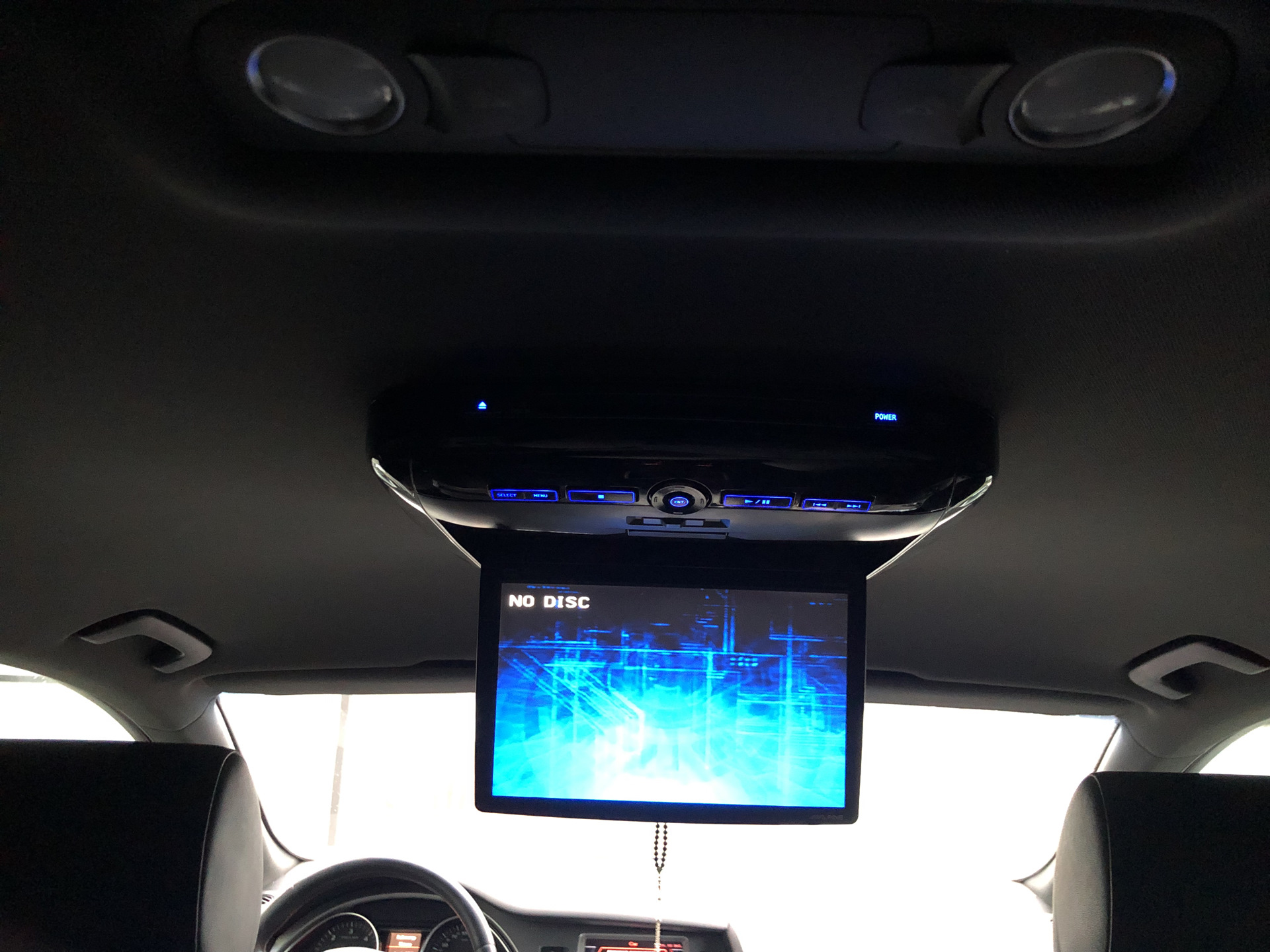 потолочный двд. автомобильный монитор ergo er13s-dvd. 13. потолочный двд митсубиши паджеро 4. потолочный монитор для автомобиля интро 1542.