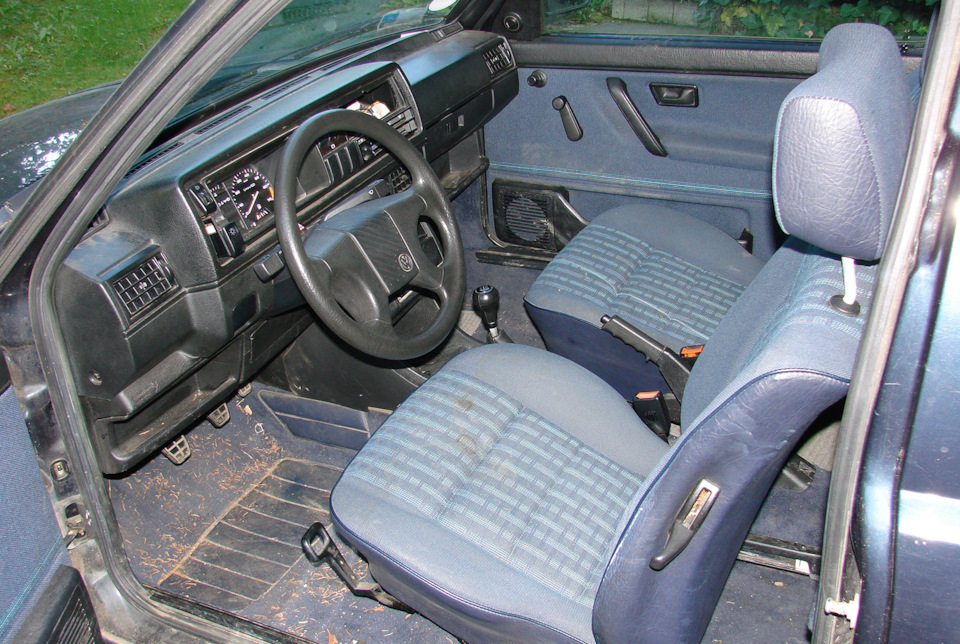 Где перешить тканевый салон ? — Volkswagen Golf Mk2, 1,6 л, 1990 года ...