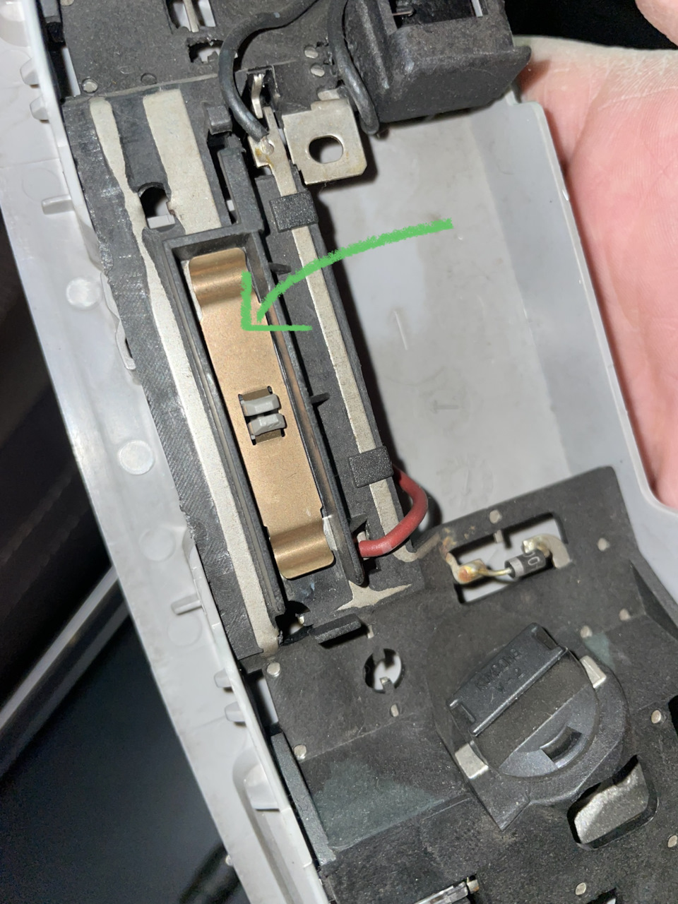 Вежливая подсветка — Mazda Atenza (1G), 2,3 л, 2004 года | своими ...